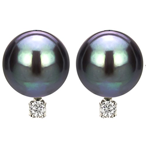 Conjunto de colgante y pendientes de perlas