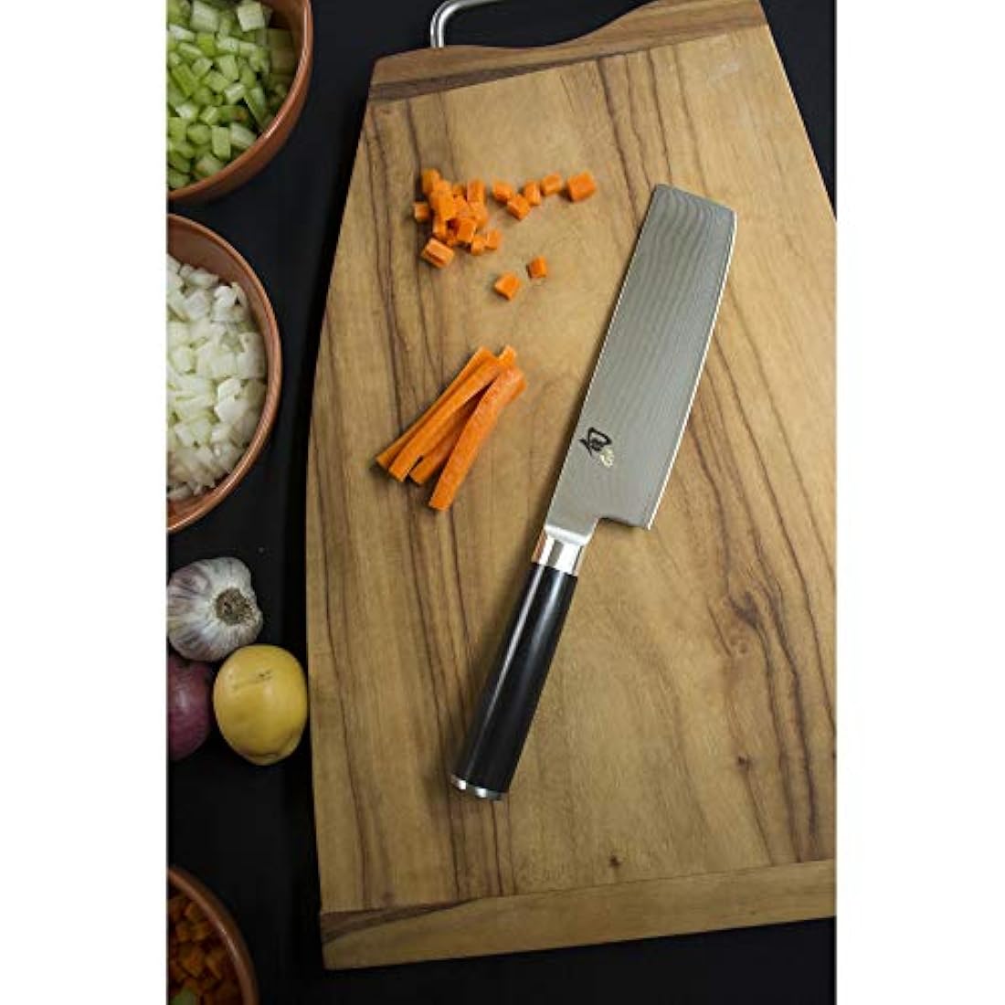 Shun Classic. Cuchillo Nakiri de acero inoxidable de 6