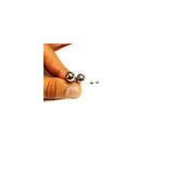 Aretes de bola de oro blanco de 14 quilates para mujeres
