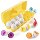 Huevos de Pascua con soporte para huevos amarillos