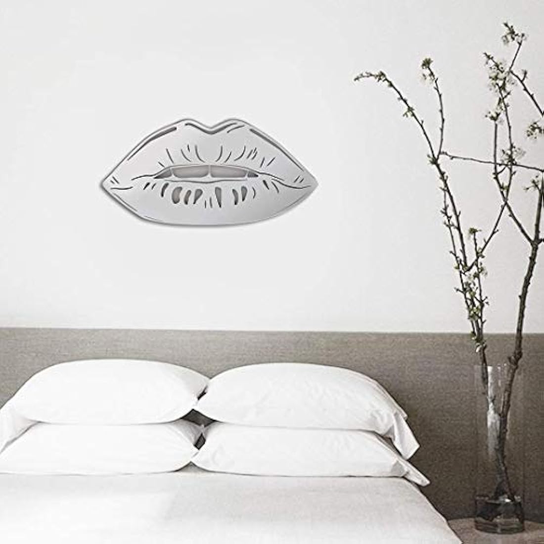 Arte de pared 3D con labios brillantes, listo para colgar.