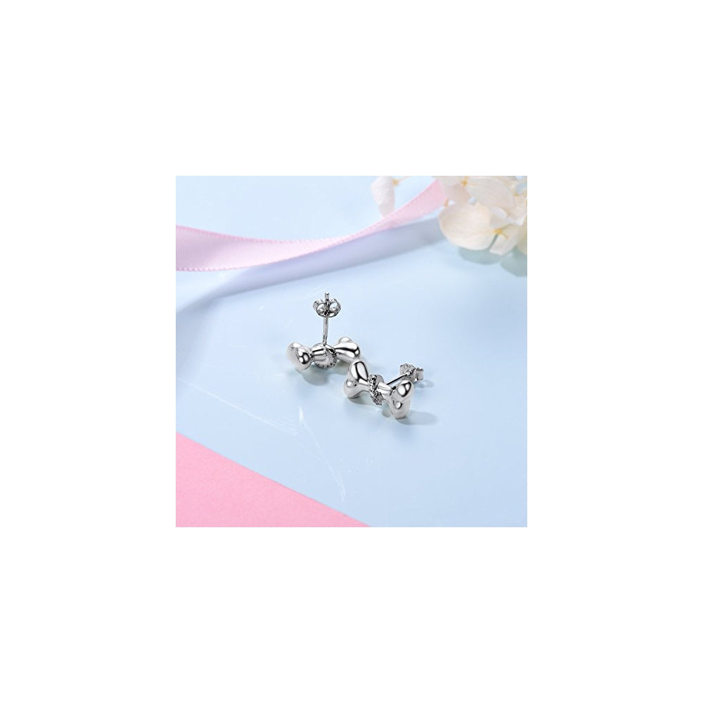 Aretes de plata con diseño de perro para mujeres