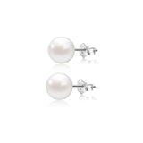 Aretes de perlas de agua dulce con botón blanco y plata
