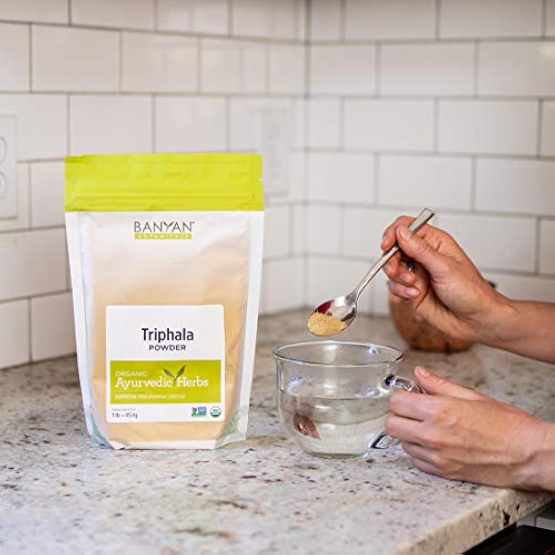 fórmula orgánica y equilibrada Banyan Botanicals