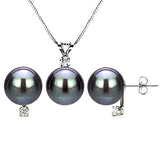 Conjunto de colgante y pendientes de perlas