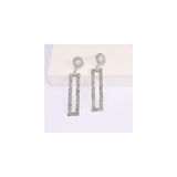 Aretes largos con diamantes de imitación rectangulares