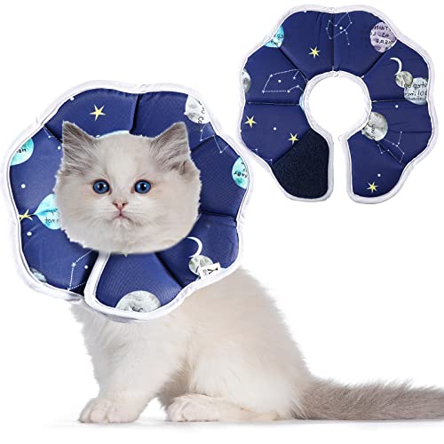 Collar de recuperación ajustable impermeable para gatos con cono de algodón suave y protección postoperatoria, cuello de cono azul cielo estrellado, collar de gato cómodo protector para mascotas para gatos, gatitos y perros