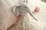 elefante de peluche con delicado tutú Inspired by Jewel