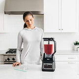 Licuadora profesional Plus con auto iQ y 64 onzas.