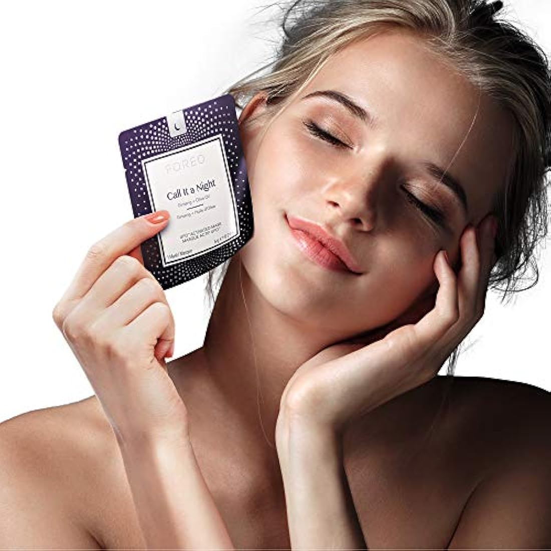 Máscara FOREO con ovoactivada
