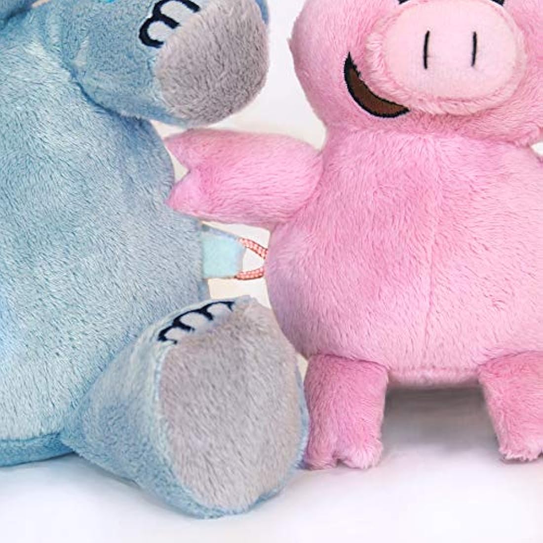 Juguetes blandos Elefante 7 pulgadas y cerdito 5 pulgadas.