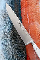 Arcos Riviera–Cuchillo de cocinero forjado con mango blanco