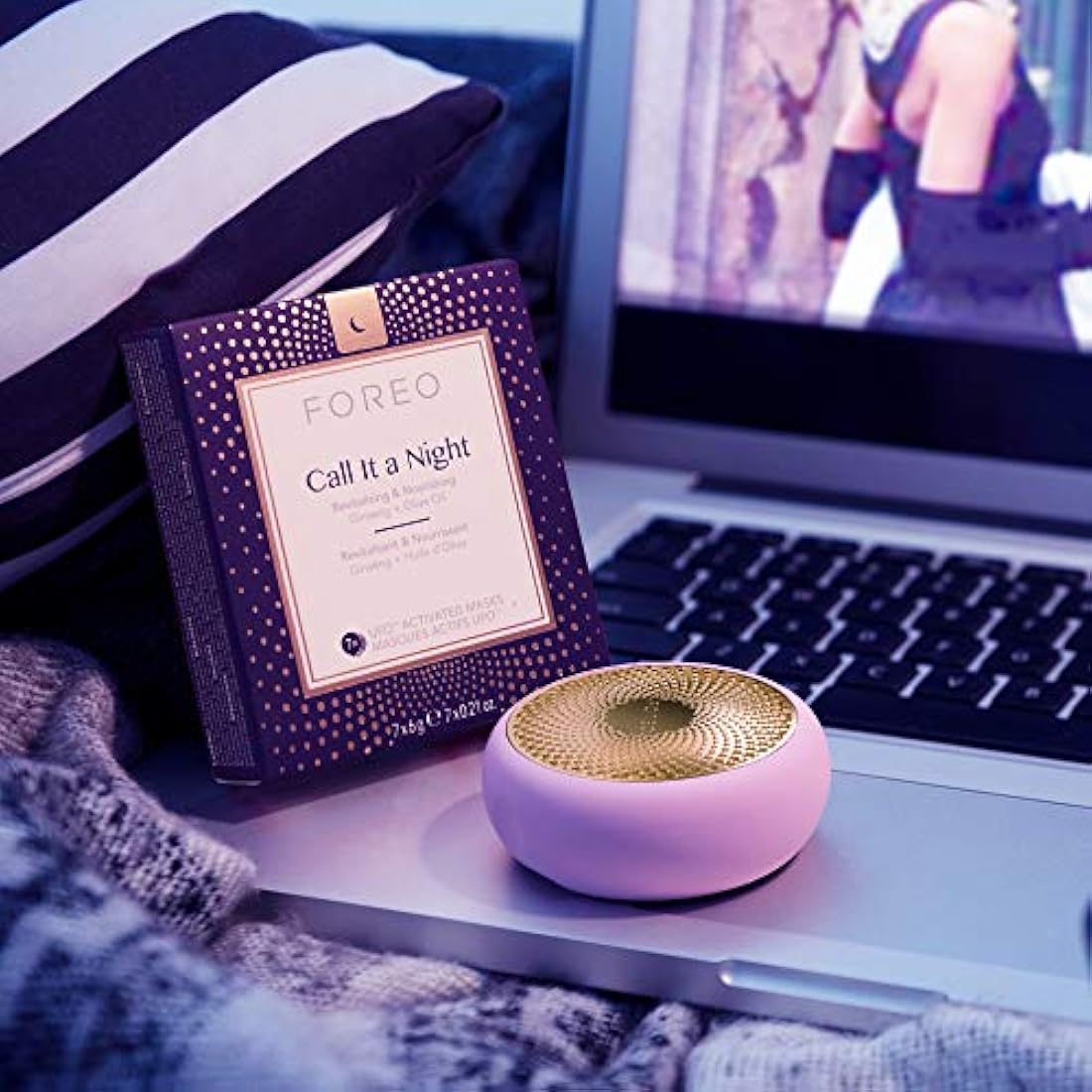 Máscara FOREO con ovoactivada