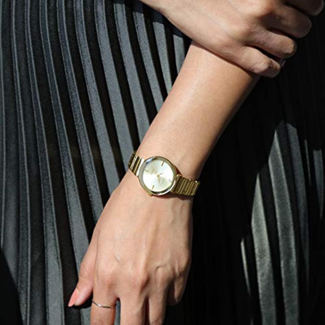 Reloj de pulsera para mujer con esfera de diamante