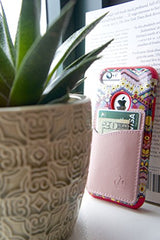Wallaroo - Tarjetero de cuero adhesivo para iPhone y smartphones Android, rosa, dorado, cuero (Rose Gold Leather)