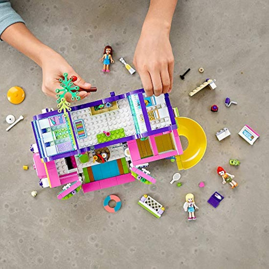 construcción de juguete promove horas de juego creativo
