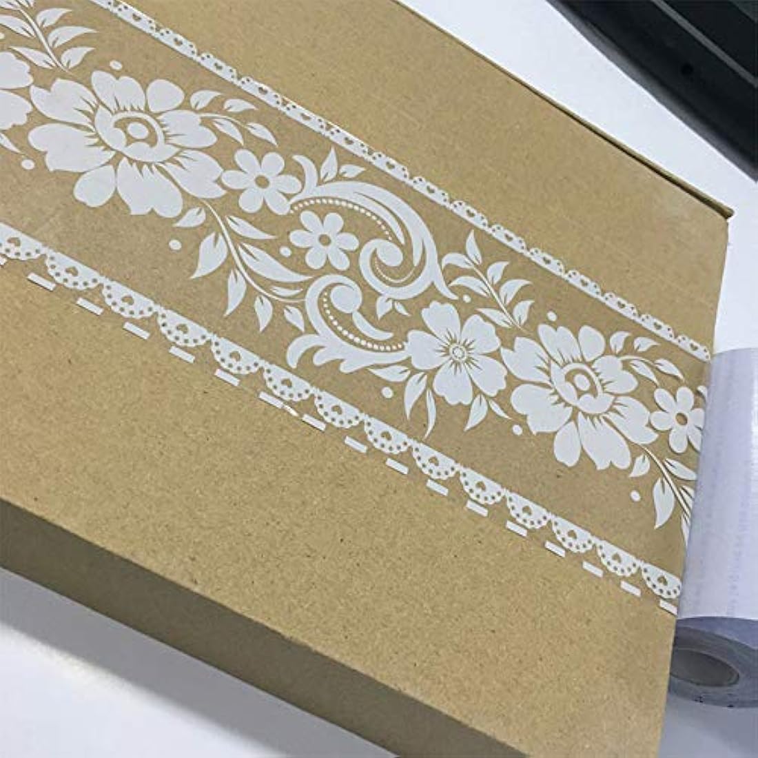 Rollo de papel pintado autoadhesivo transparente de encaje