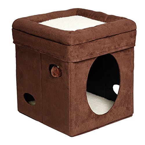 casa de gato marrón y piel de oveja sintética
