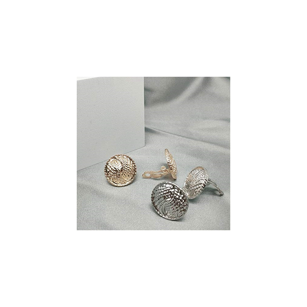 Aretes de clip de oro mate para mujer