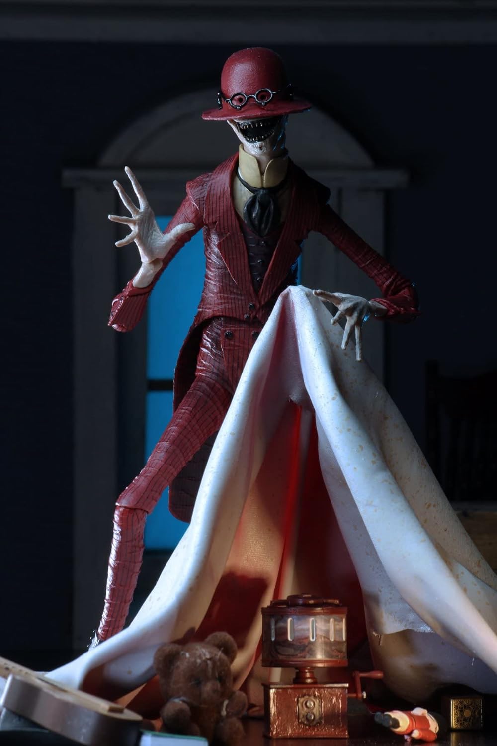 Figura de acción del Hombre Torcido - Escala 7