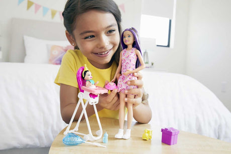Barbie Skipper Babysitter Inc Set con Muñeca y Accesorios