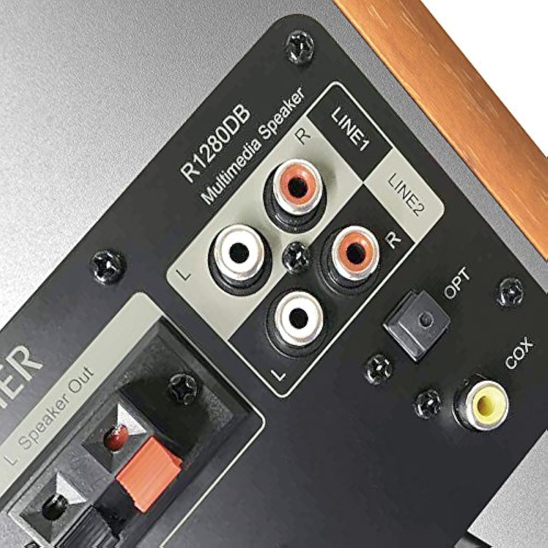 Parlantes de estantería R1280DB de Edifier alimentados