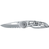 Cuchillo con borde dentado plateado