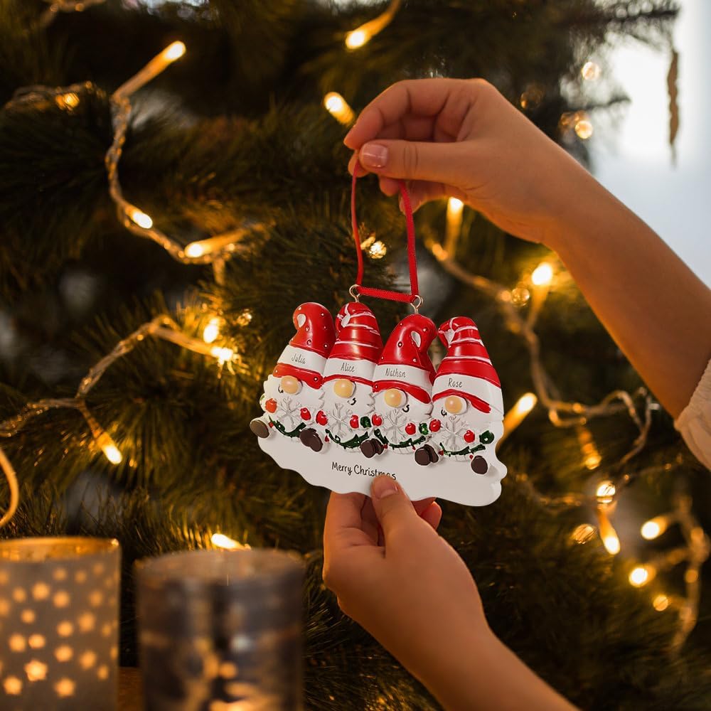 Adornos Navideños Gnomos Personalizados 2024 - 4 Nombres