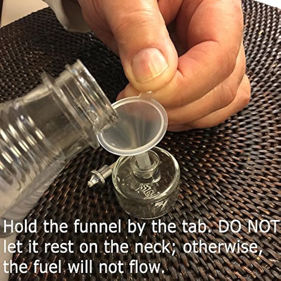 Vela con base de vidrio recargable sin perfume
