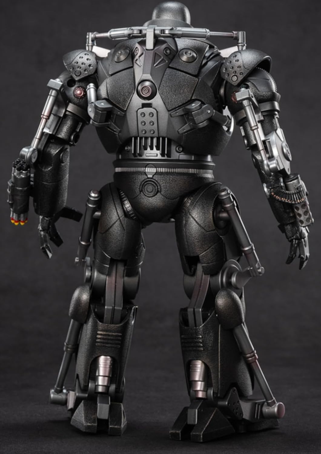 Figurita de acción coleccionable 1:10 - Monger Iron TBW