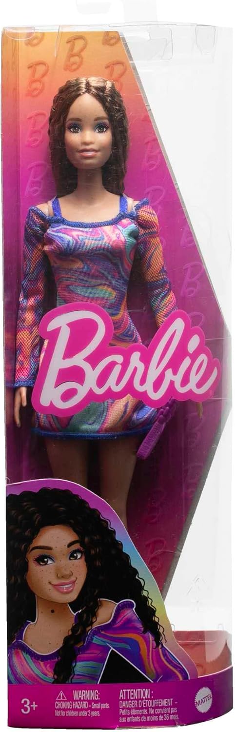 Barbie Fashionistas Muñeca #206 con cabello rizado y pecas