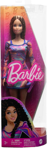 Barbie Fashionistas Muñeca #206 con cabello rizado y pecas