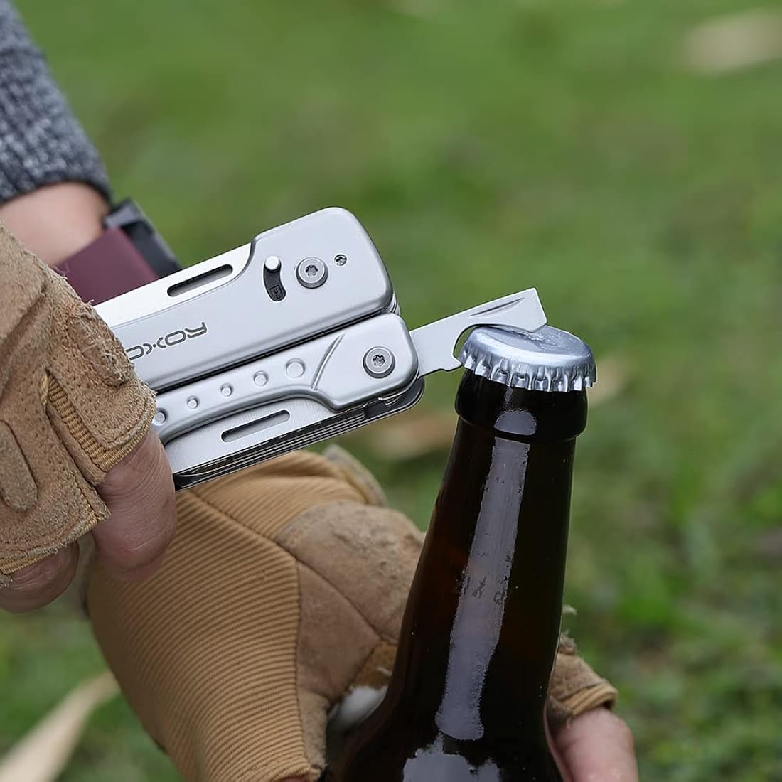 Cuchillos o multiherramienta con cuchillo reemplazable
