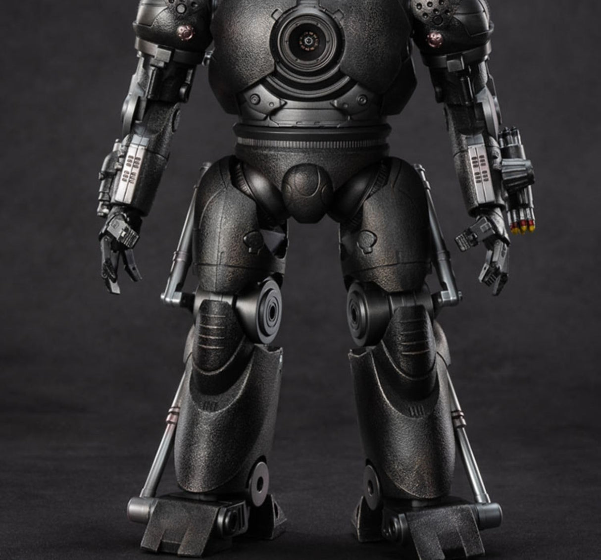 Figurita de acción coleccionable 1:10 - Monger Iron TBW