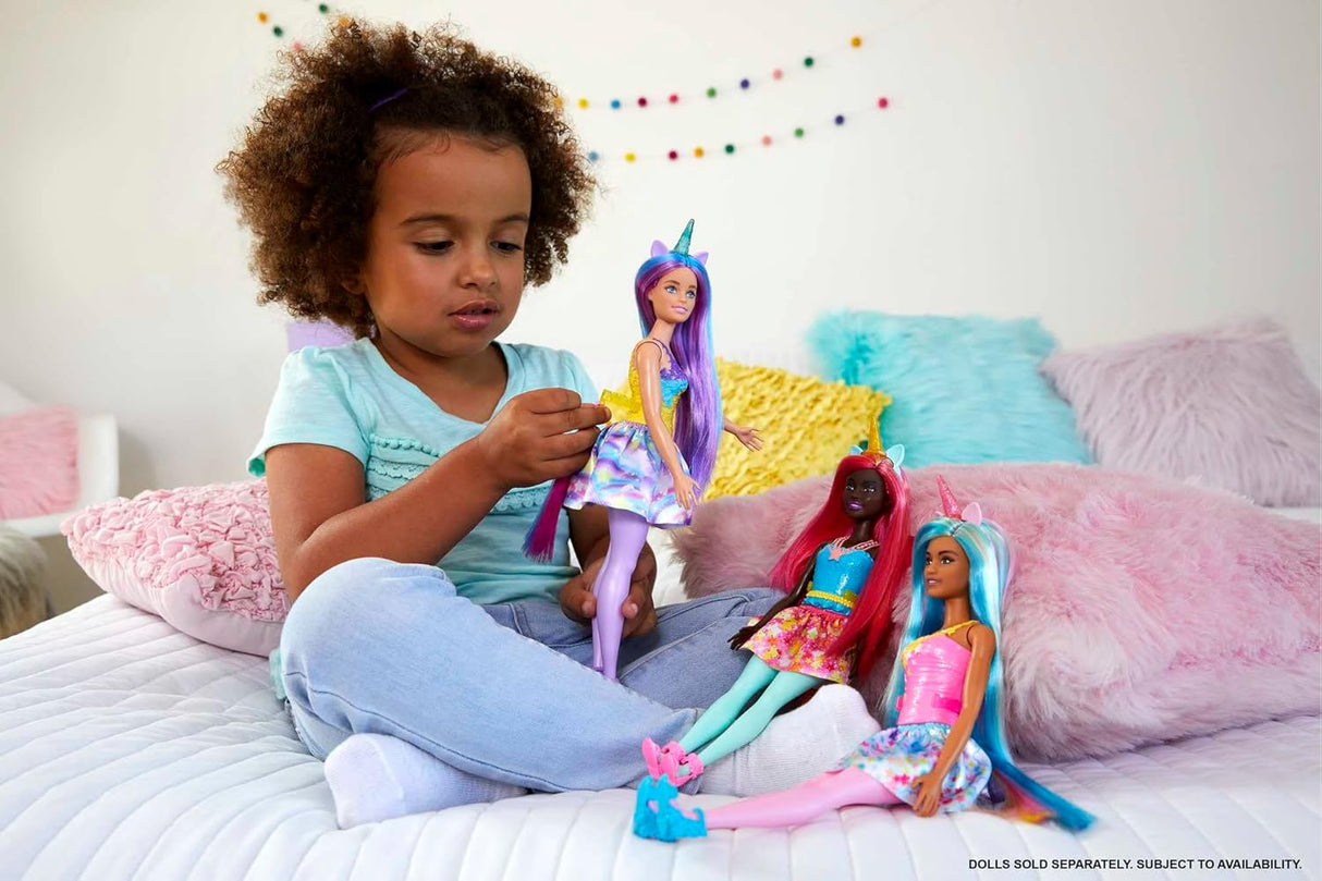 Barbie Dreamtopia Muñeca Unicornio con accesorios y falda