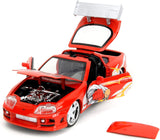 Modelo 1:24 Toyota Supra Die-Cast con Figura de Saitama
