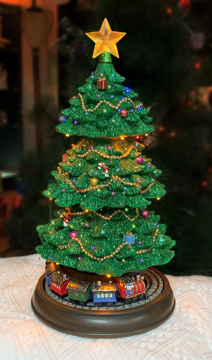MOMENTS IN TIME Árbol de Navidad con trenes rotativos y luces