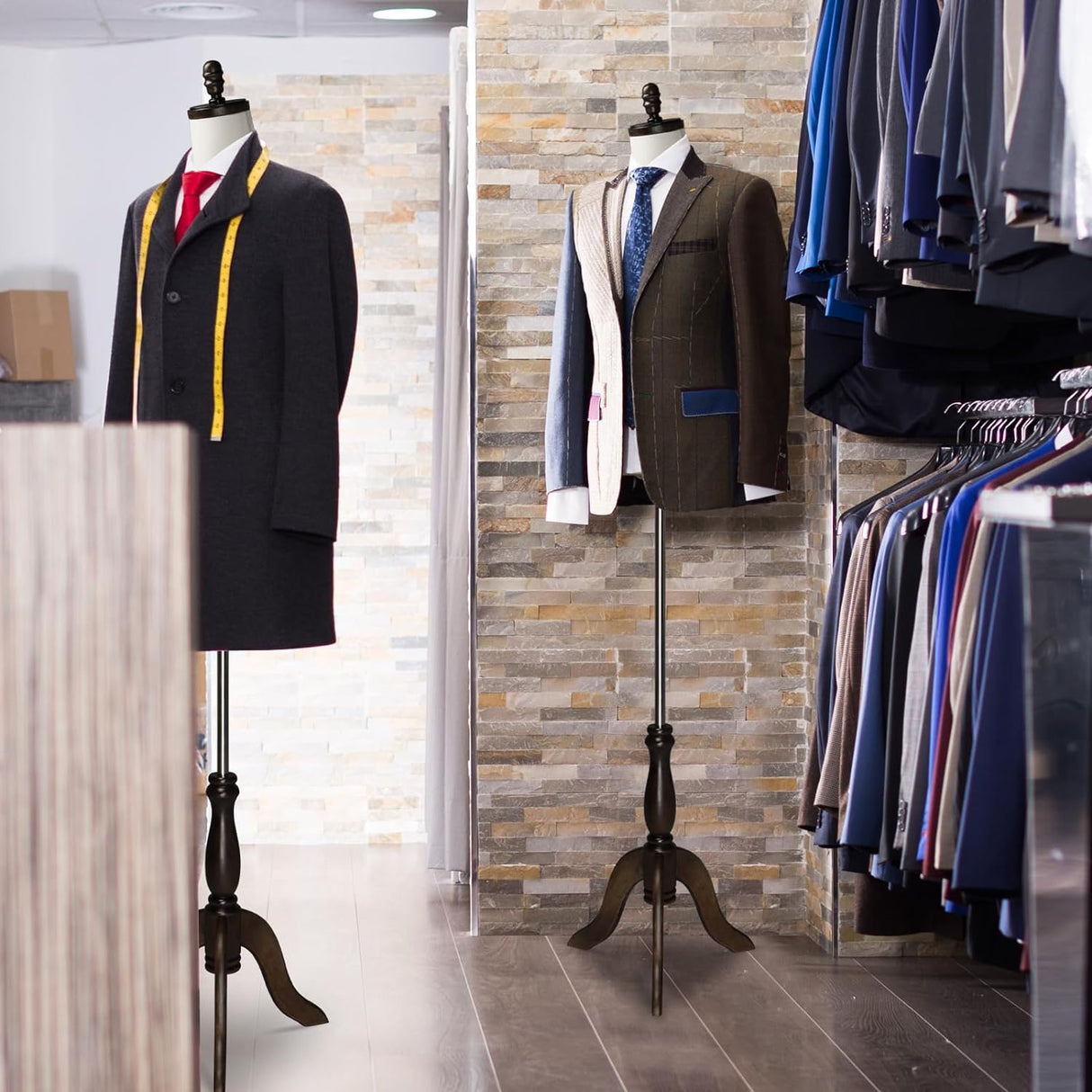 Maniquí Masculino Bonnlo con Tripié de Madera, Ajustable