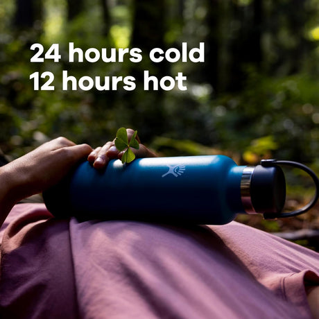 Botella de agua de acero inoxidable, boca estándar, con tapa flex.