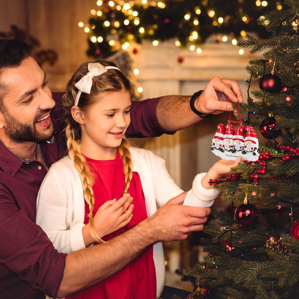 Adornos Navideños Gnomos Personalizados 2024 - 4 Nombres