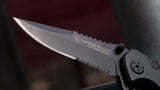 Cuchillo plegable Extreme Ops de alta resistencia