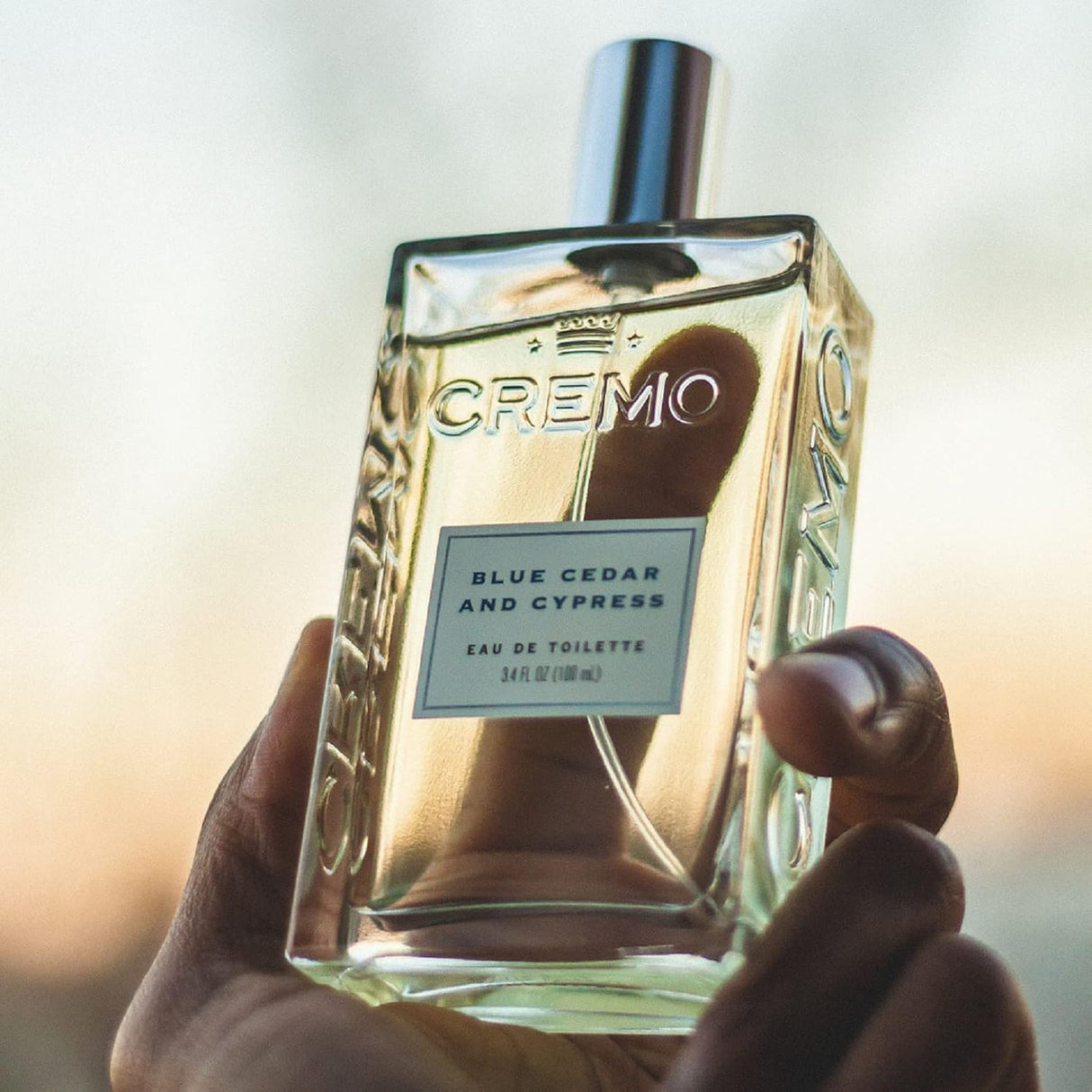 Perfume de cedro azul y ciprés para mujer