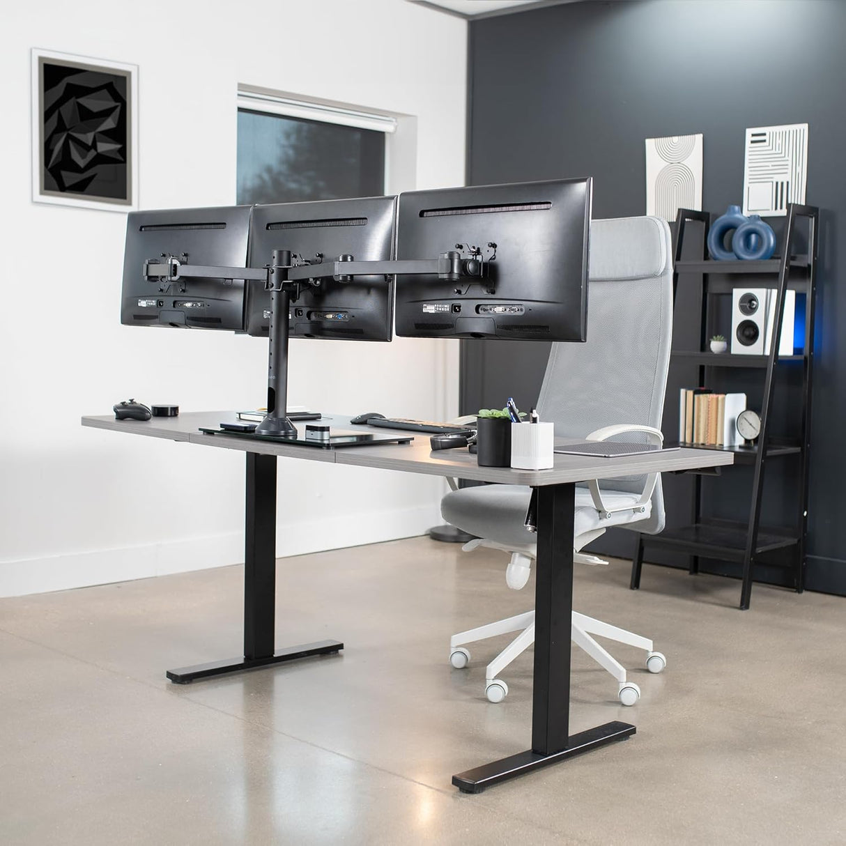 Soporte de Tres Monitores VIVO, Ajustable, STAND-V003FG