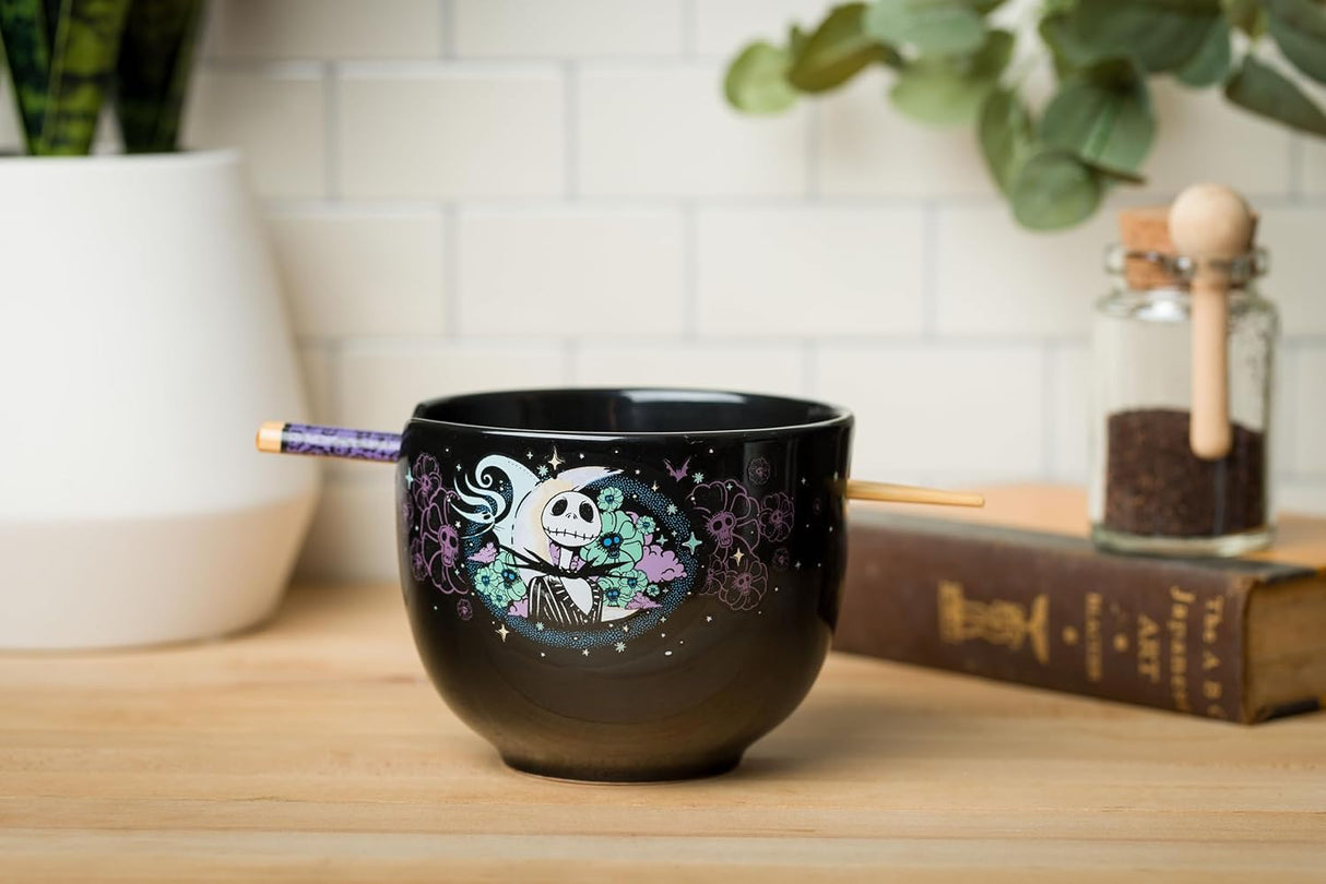 Bol de Cerámica Ramen Jack Skellington, Silver Buffalo, 20 oz.