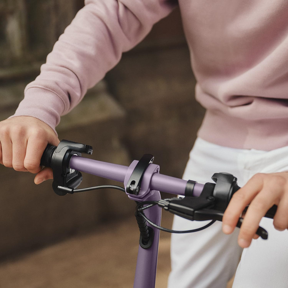 Bicicleta eléctrica Jetson Bolt, fácil de plegar, hasta 15.5 MPH