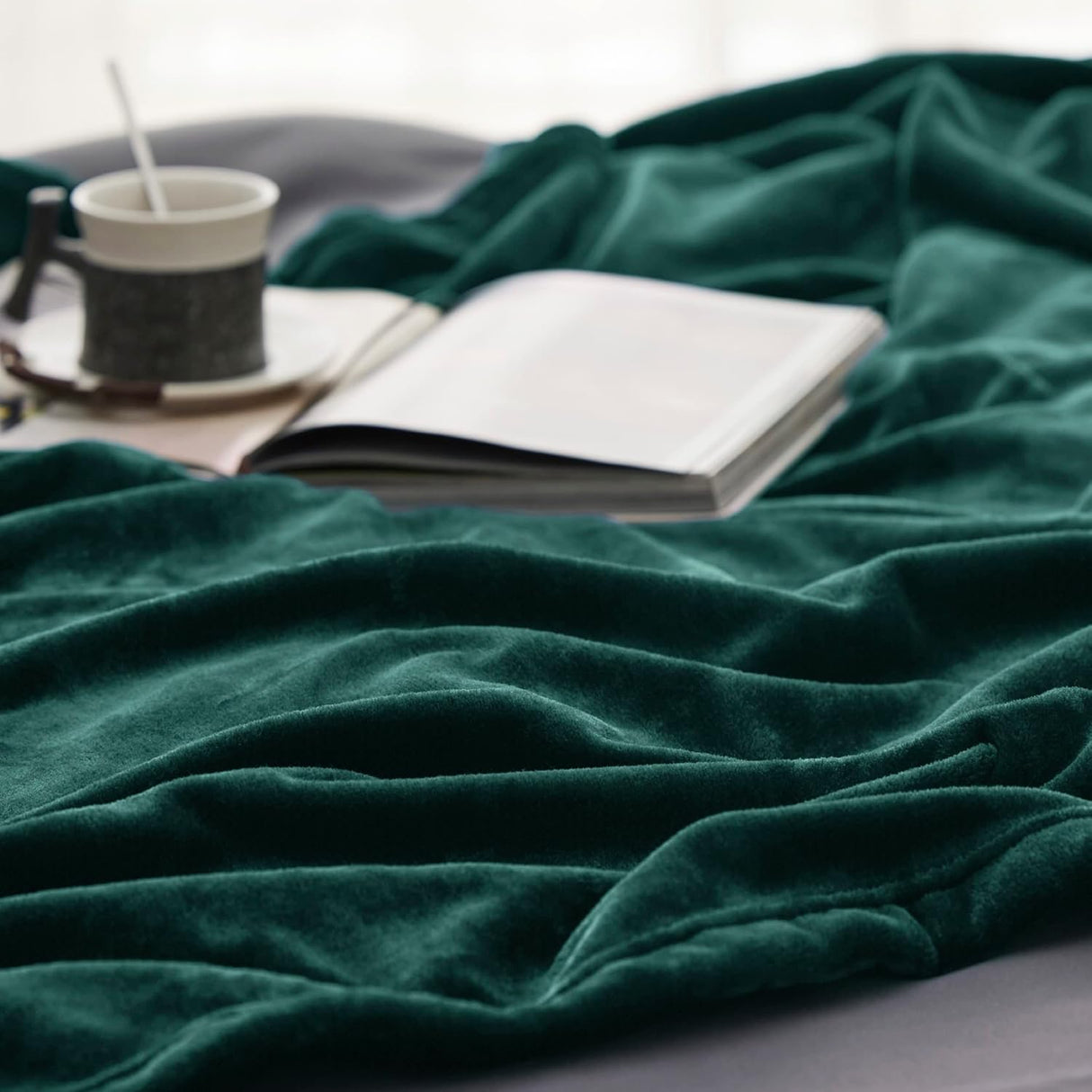 Manta de Fleece Bedsure - Suave, ligera y cómoda - 300GSM