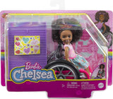 Barbie Chelsea Muñeca con Silla de Ruedas y Accesorios
