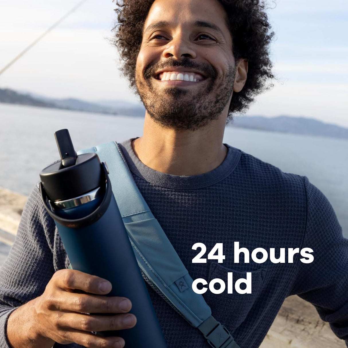 Botella de agua HYDRO FLASK, acero inoxidable, tapa con popote.