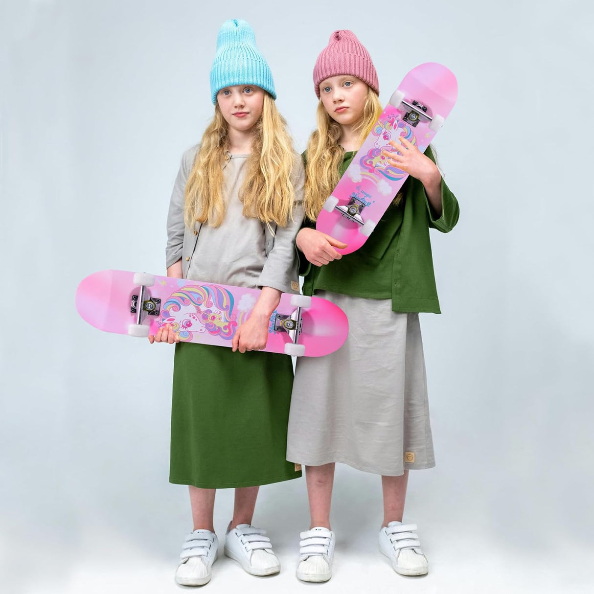 Patineta Completa de 31 Pulgadas con Diseño de Unicornio y Calavera