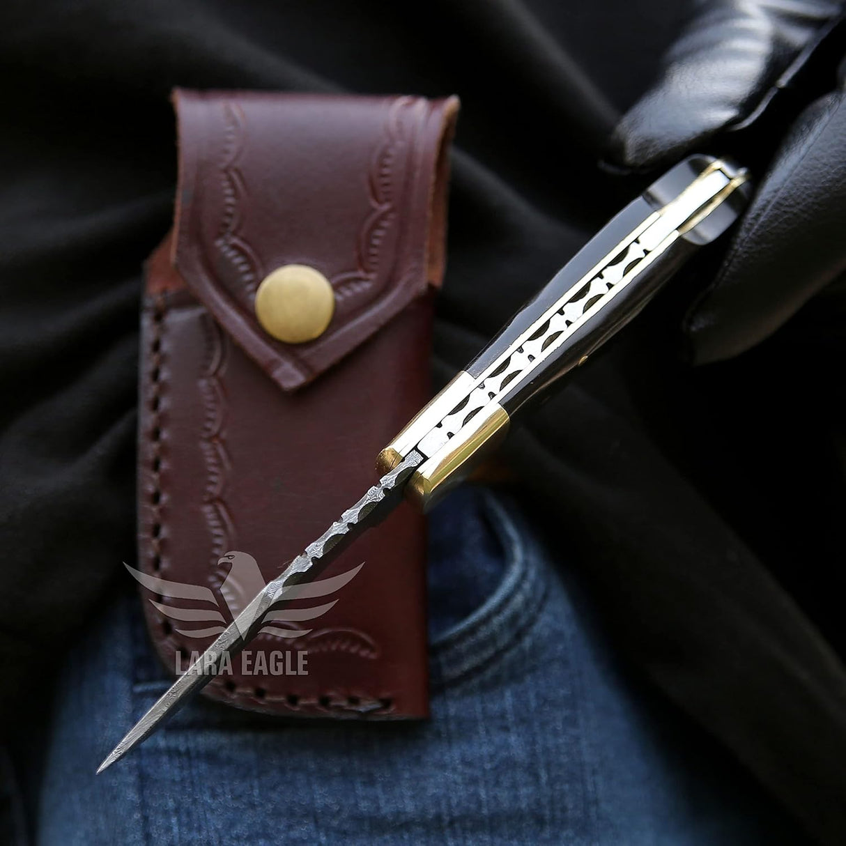 Cuchillo de bolsillo de 133 capas con afilador